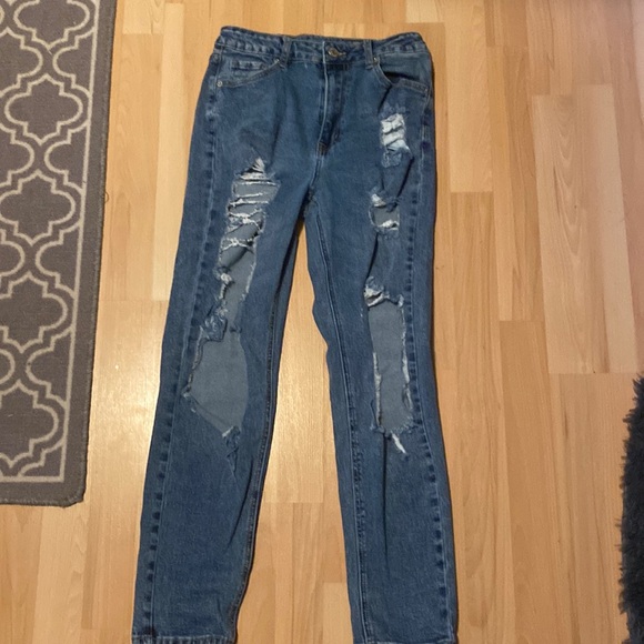 Aeropostale Denim - Mid rise blue Aeropostale ripped mom jeans
